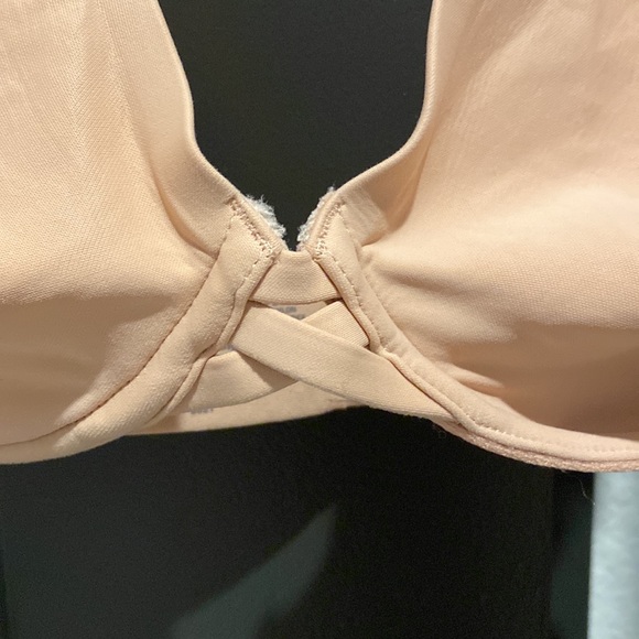 SOLD Soma Essentials Unlined Plunge - Picture 5 of 8